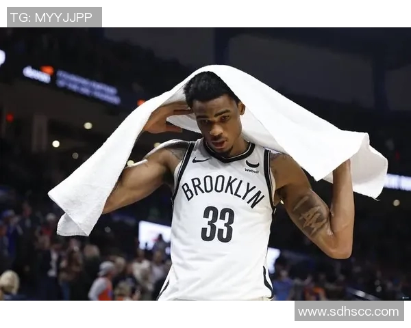 篮网战术新篇：小波特与克拉克斯顿的协同效应